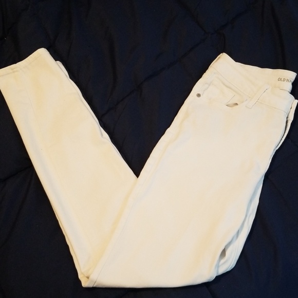 Old Navy Denim - Old Navy Rockstar skinny jeans